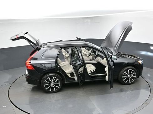 Used 2023 Volvo XC60 B5 Plus w/ Climate Package AWD/4WD image 49