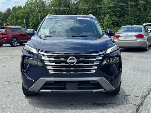 Certified 2026 Nissan Rogue SL FWD image 8