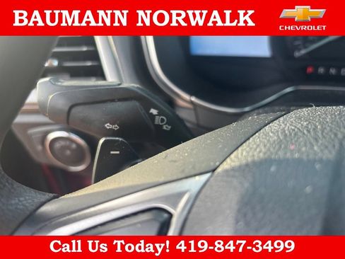 Used 2017 Ford Fusion SE w/ Fusion SE Technology Package FWD image 21