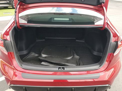 Used 2023 Toyota Corolla SE image 8