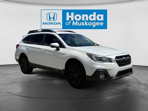 Used 2019 Subaru Outback 2.5i Premium AWD/4WD image 2