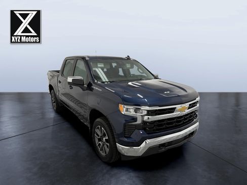 Used 2023 Chevrolet Silverado 1500 LT AWD/4WD image 7