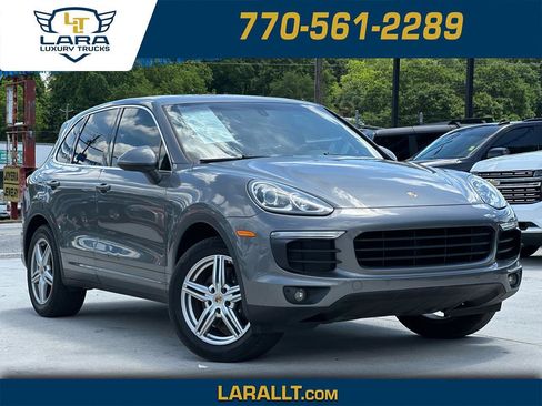 Used 2016 Porsche Cayenne AWD/4WD image 1