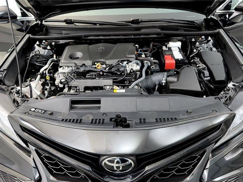 Used 2024 Toyota Camry XSE FWD image 15