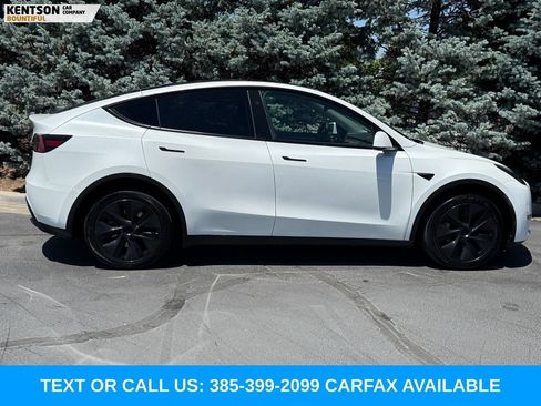 Used 2024 Tesla Model Y Long Range AWD/4WD image 11