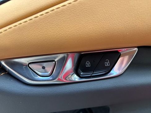 Used 2022 Chevrolet Corvette Stingray Preferred Cpe w/ Engine Appearance Package image 13