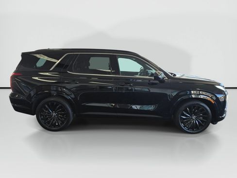 Used 2024 Hyundai Palisade Calligraphy AWD/4WD image 2