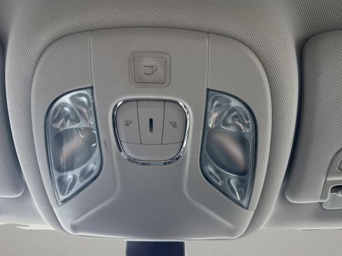 Used 2018 Jeep Compass Limited w/ Navigation Group image 20