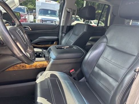 Used 2016 GMC Yukon Denali w/ Open Road Package AWD/4WD image 6
