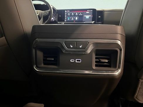 Certified 2024 GMC Sierra 1500 SLT w/ SLT Premium Plus Package AWD/4WD image 11