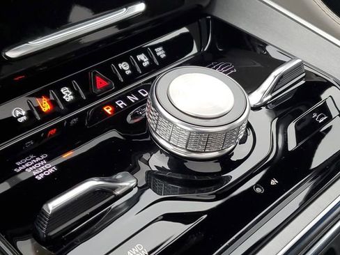 New 2025 Jeep Wagoneer Series II image 11