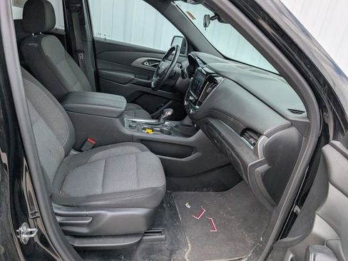Used 2023 Chevrolet Traverse LT AWD/4WD image 21