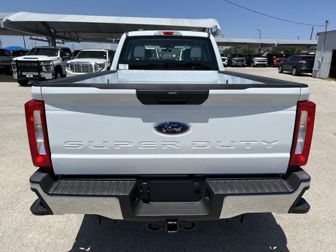 New 2025 Ford F250 XL w/ XL Chrome Package image 7