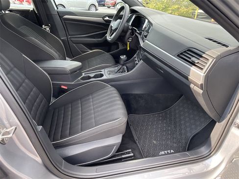 Used 2023 Volkswagen Jetta Sport image 30