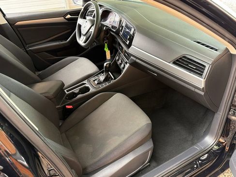 Used 2021 Volkswagen Jetta SE FWD image 24