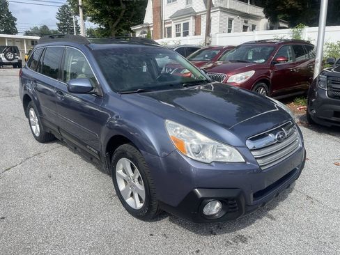 Used 2013 Subaru Outback 2.5i Premium AWD/4WD image 4