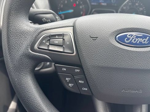 Used 2018 Ford Escape SE w/ SE Sync 3 Package FWD image 15