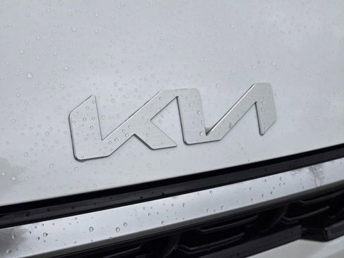 New 2025 Kia K4 GT-Line Turbo w/ GT-Line Premium Package FWD image 4
