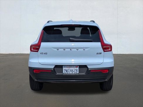 Used 2026 Volvo XC40 B5 Ultra w/ Climate Package AWD/4WD image 4