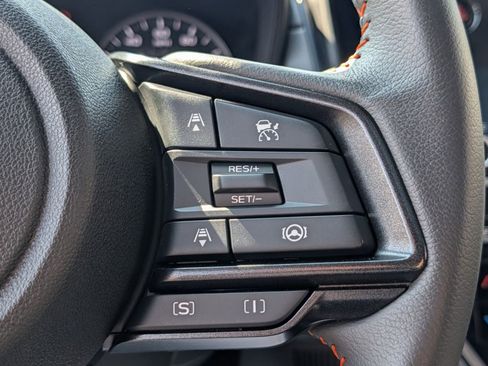 Used 2025 Subaru Crosstrek 2.5i Limited w/ Crosstrek Mirror Package image 30