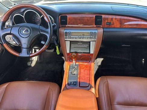 Used 2004 Lexus SC 430 Convertible image 14