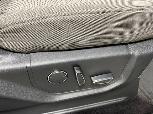 Used 2017 Ford F150 XLT w/ Equipment Group 302A Luxury image 24