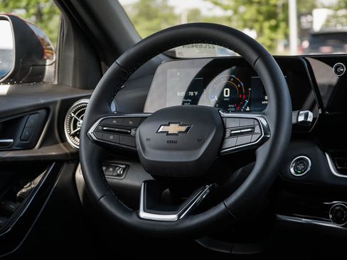 New 2027 Chevrolet Equinox LT AWD/4WD image 14