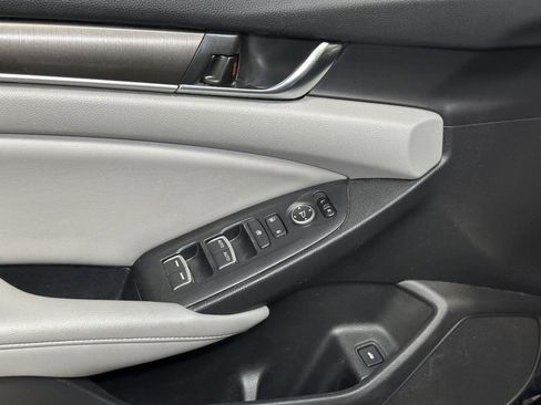 Used 2020 Honda Accord LX image 21