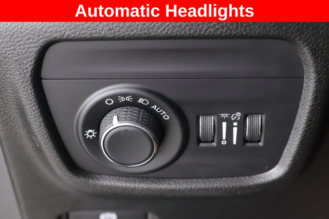 Used 2025 Jeep Grand Cherokee Laredo X AWD/4WD image 22