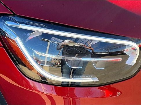 Used 2021 Mercedes-Benz GLC 300 4MATIC w/ Premium Package image 28