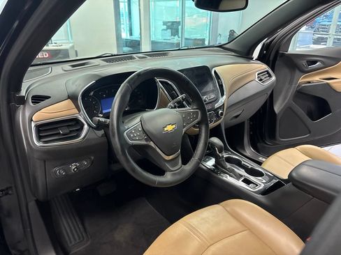 Used 2023 Chevrolet Equinox Premier AWD/4WD image 17