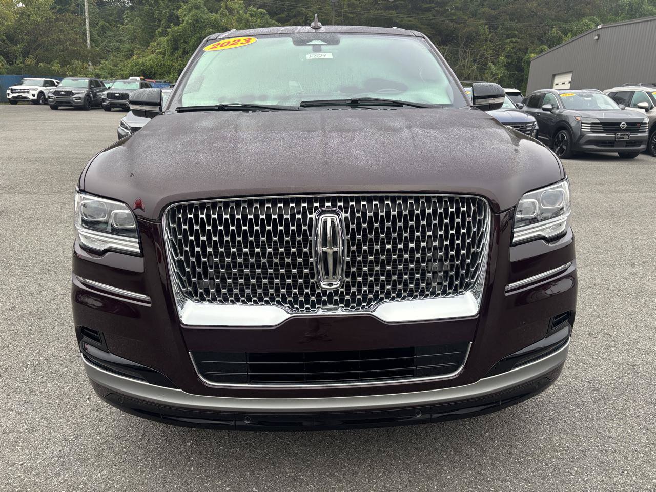 Used 2023 Lincoln Navigator Reserve AWD/4WD image 5