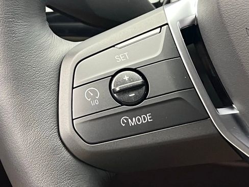 Used 2025 BMW X1 xDrive28i w/ Premium Package image 19