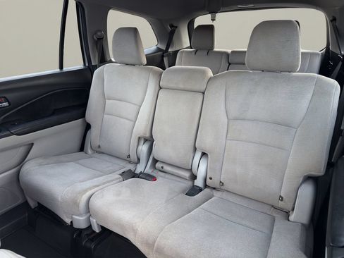Used 2018 Honda Pilot LX image 13