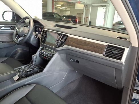 Used 2023 Volkswagen Atlas SE AWD/4WD image 23