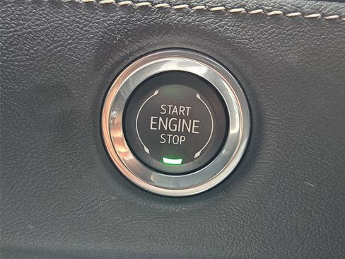 Certified 2025 Cadillac Escalade Sport AWD/4WD image 24