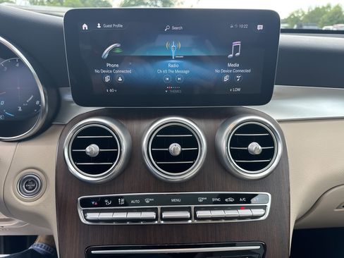 Used 2022 Mercedes-Benz GLC 300 image 22