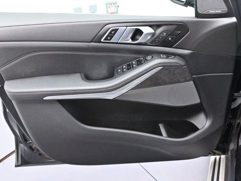 Used 2024 BMW X5 xDrive40i AWD/4WD image 12