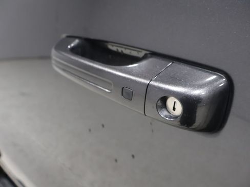 Used 2022 RAM 1500 Laramie AWD/4WD image 10