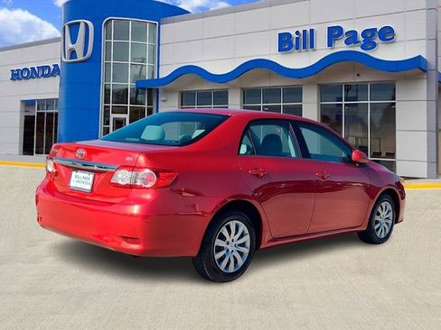 Used 2013 Toyota Corolla LE image 6