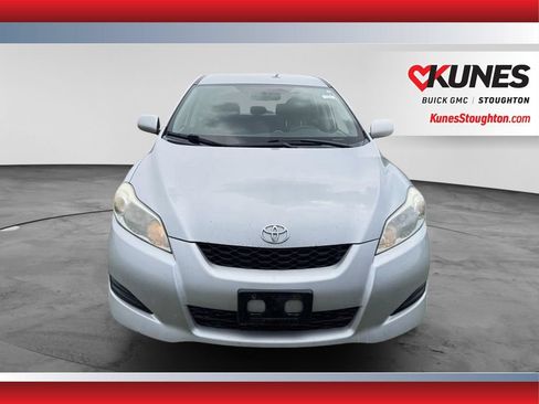 Used 2013 Toyota Matrix L FWD image 3
