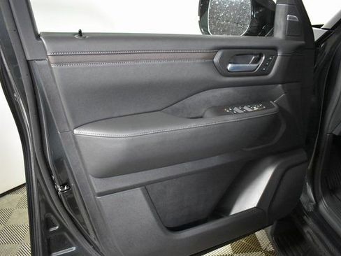 New 2026 Nissan Armada SL image 7