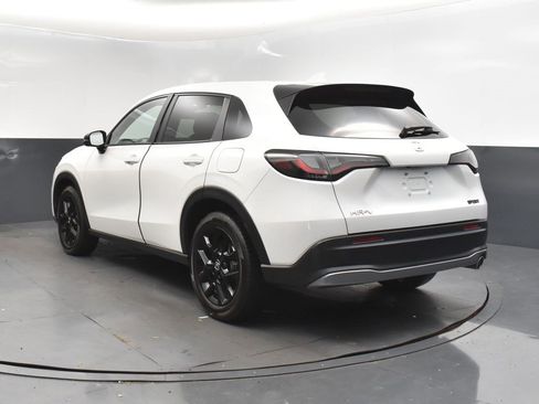 Used 2024 Honda HR-V Sport image 5