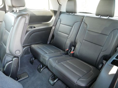 Used 2023 GMC Acadia SLT w/ Elevation Edition AWD/4WD image 37