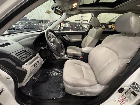 Used 2014 Subaru Forester 2.5i Touring image 19