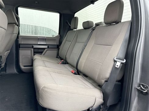 Used 2022 Ford F250 XLT w/ Black Appearance Package image 15