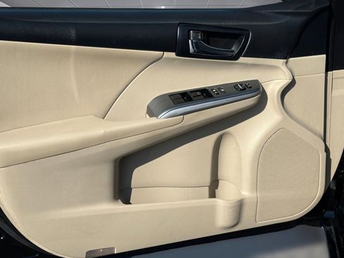 Used 2012 Toyota Camry XLE image 13