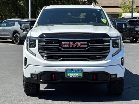 Used 2025 GMC Sierra 1500 AT4 AWD/4WD image 8