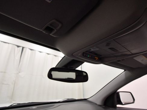 Used 2023 GMC Acadia AT4 image 27