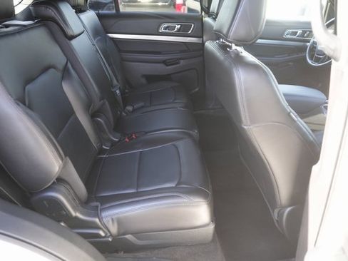 Certified 2018 Ford Explorer XLT w/ Equipment Group 202A image 18